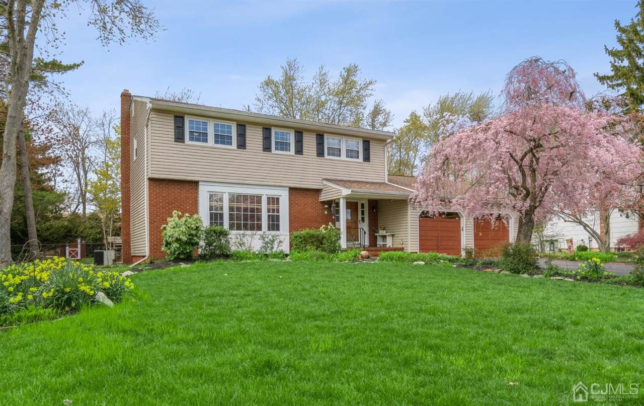 23 Wedgewood Drive - Photo 1