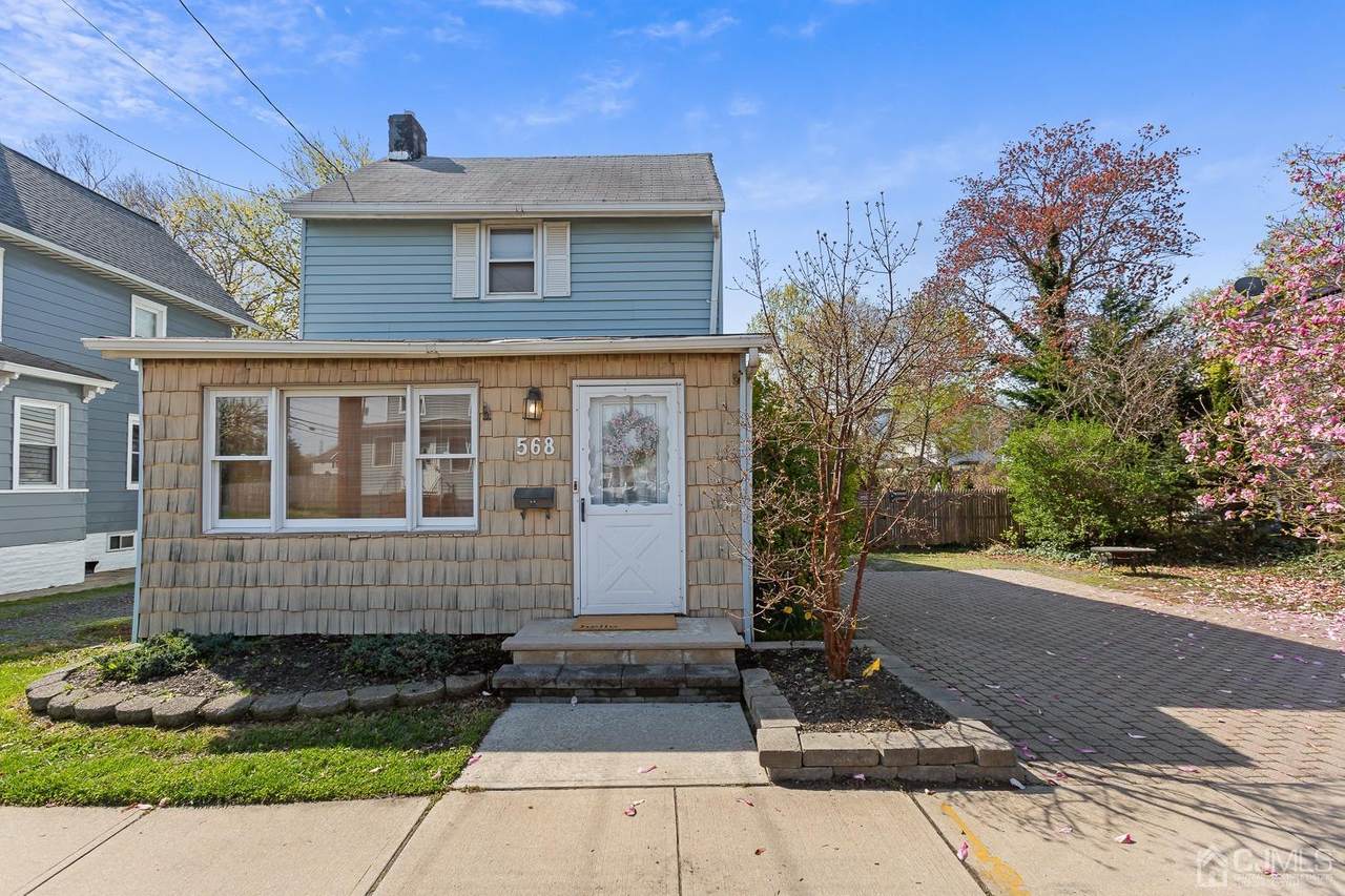 568 Main Street - Photo 1