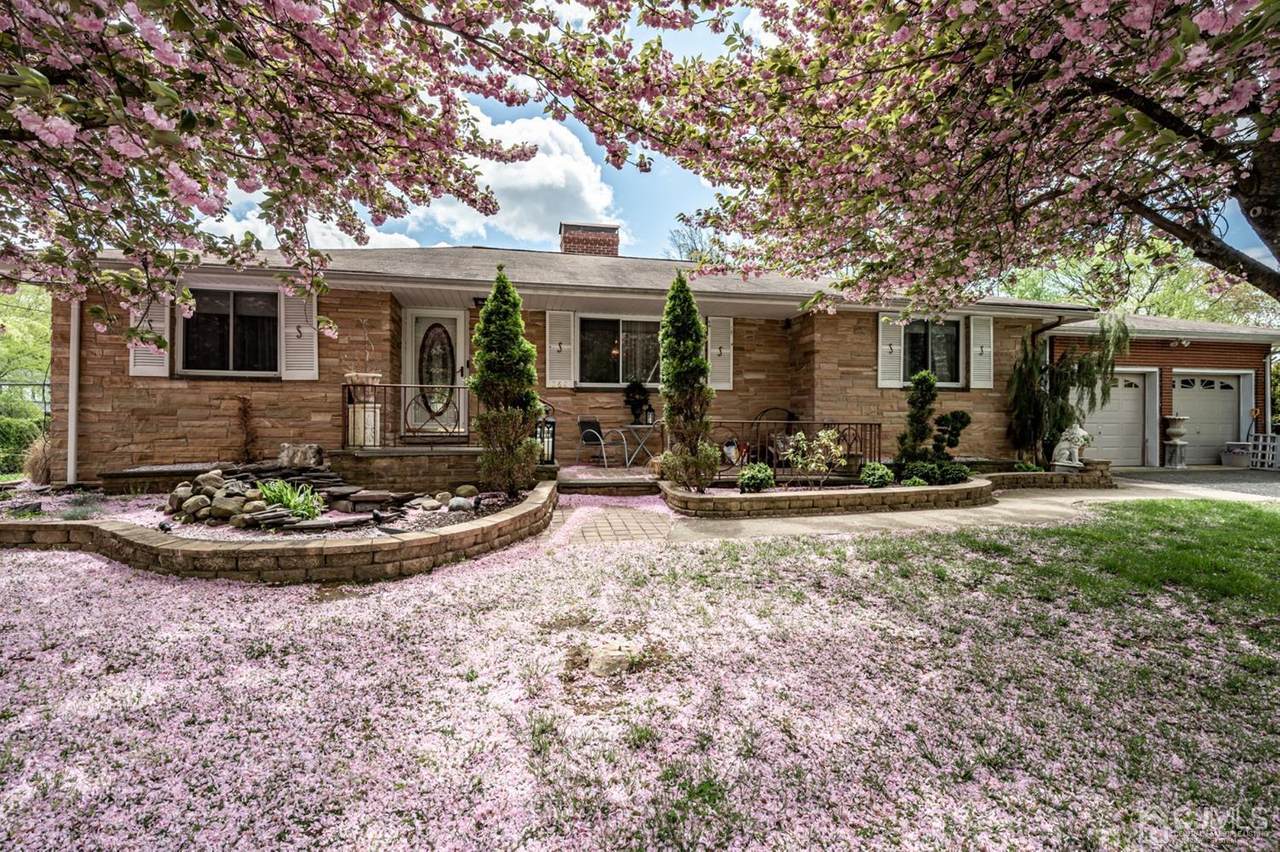 262 South Plainfield Avenue - Photo 1