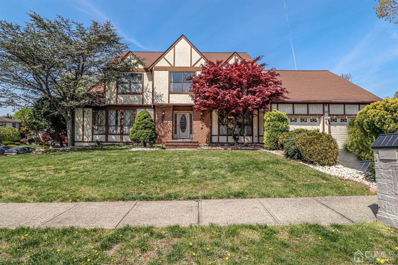 28 Ellison Avenue - Photo 1