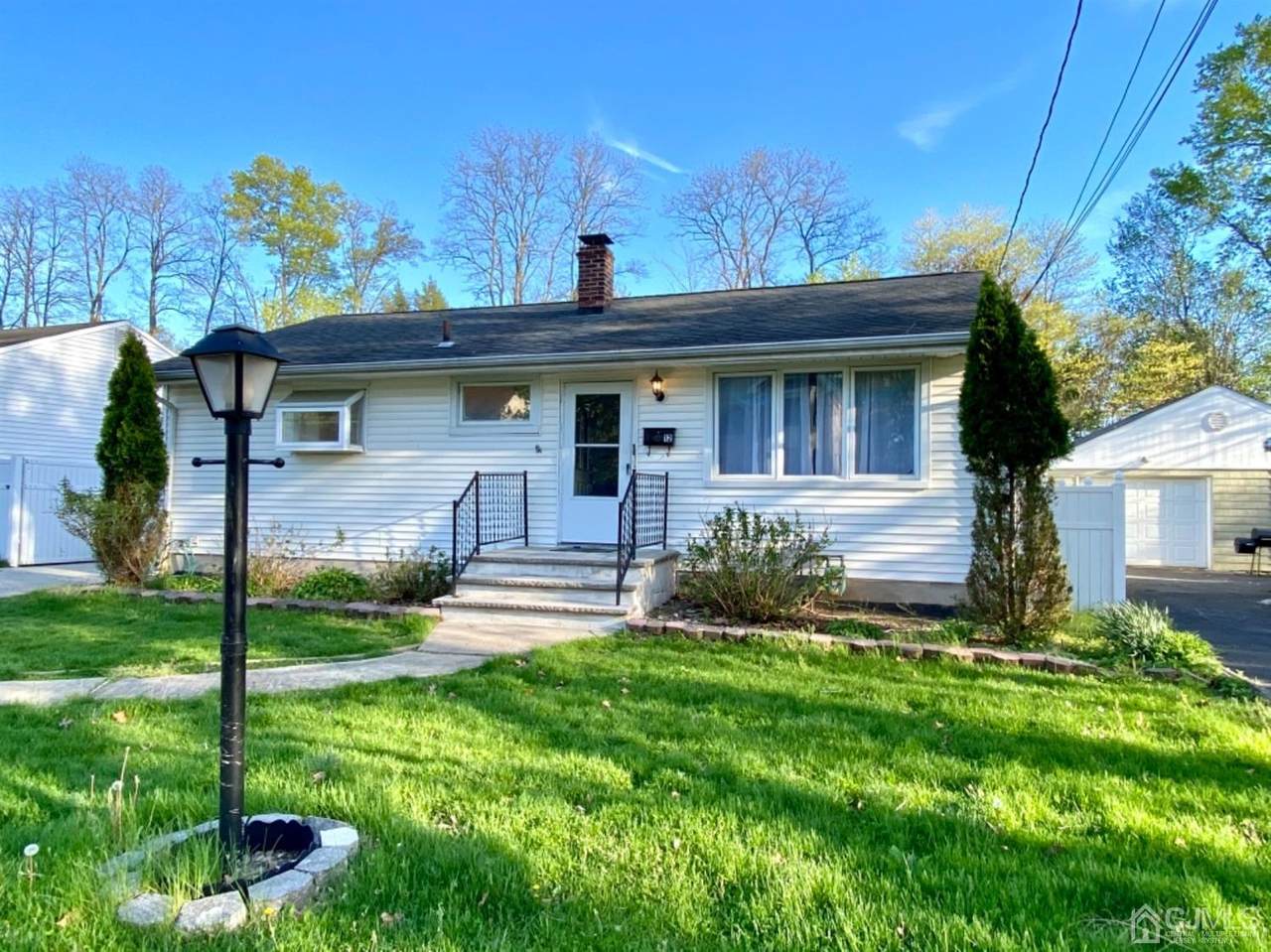 12 Willow Road - Photo 1
