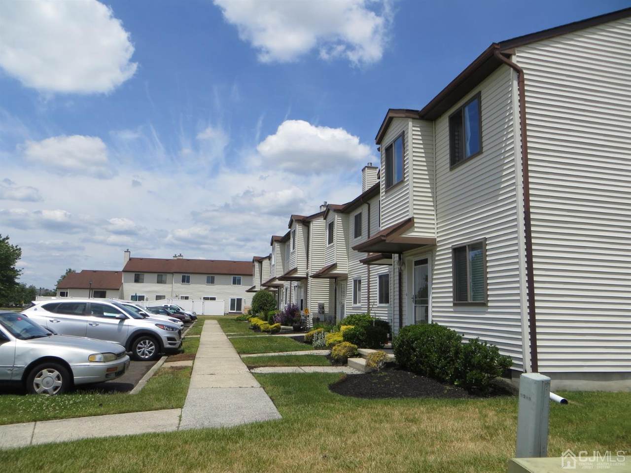 18 Jamestown Boulevard - Photo 1