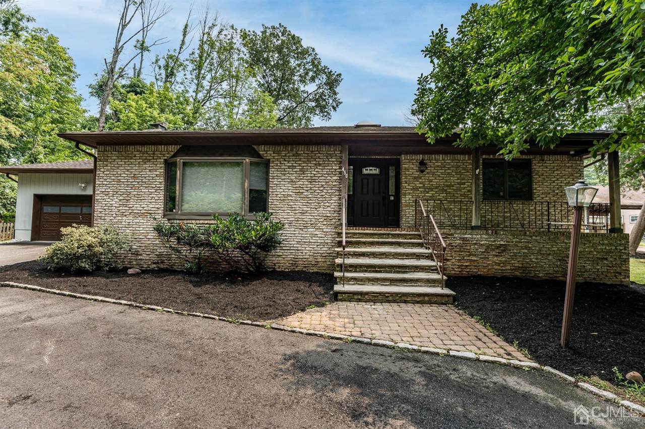450 Parkway Drive - Photo 1