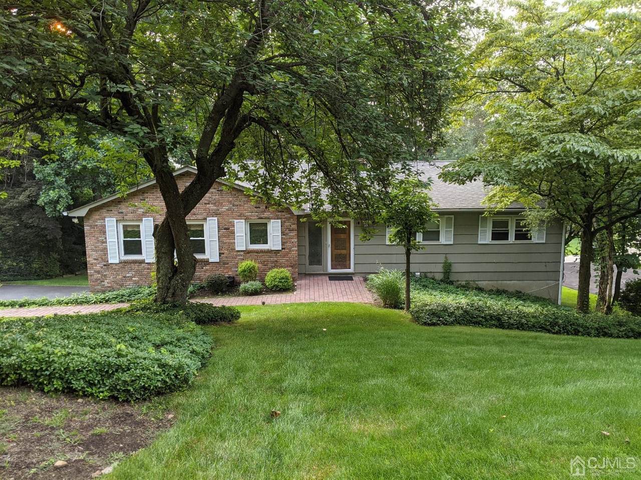 89 Sun Valley Way - Photo 1