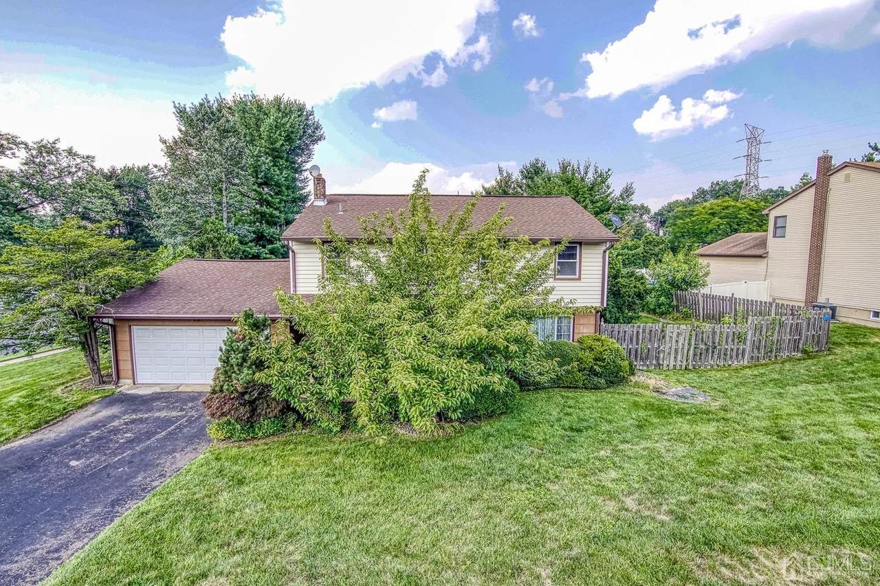 30 Dana Estates Drive - Photo 1