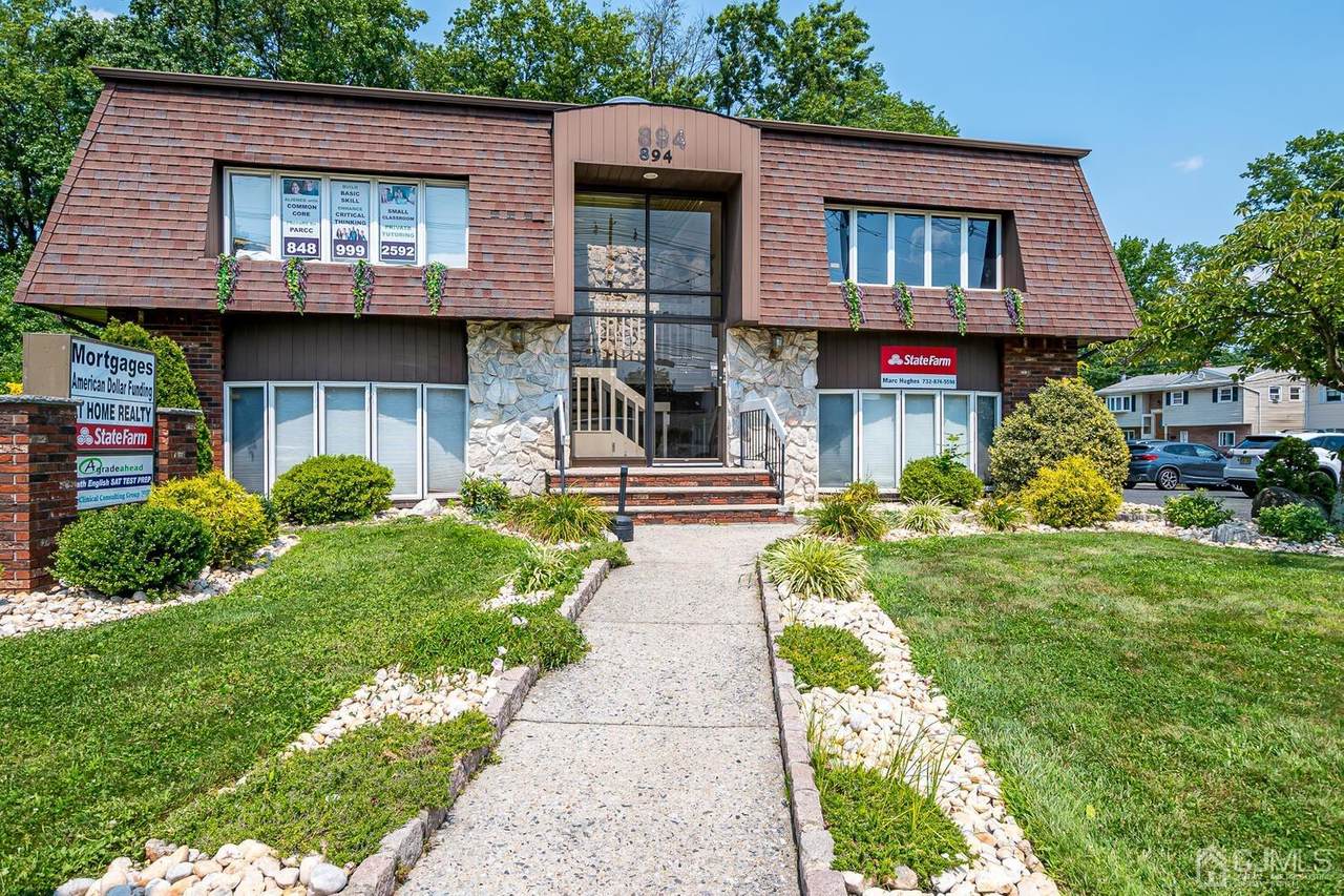 894 Green Street - Photo 1