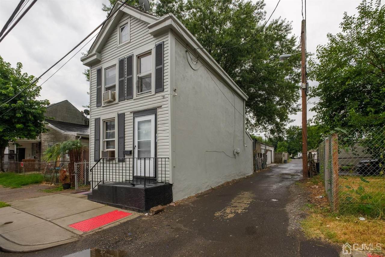 810 Dayton Street - Photo 1