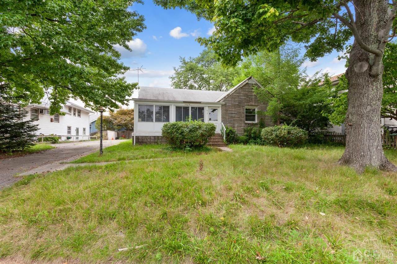 917 King Georges Post Road - Photo 1