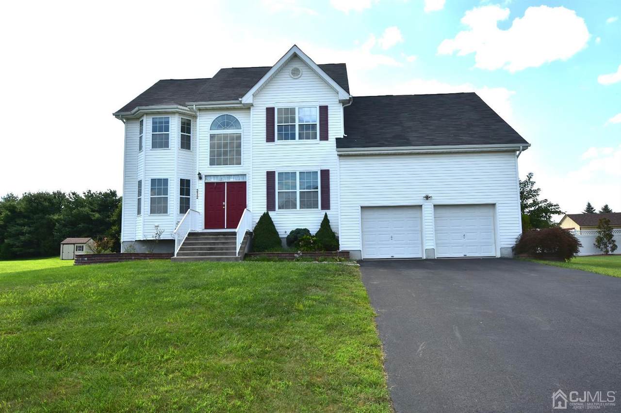212 Eclipse Drive - Photo 1