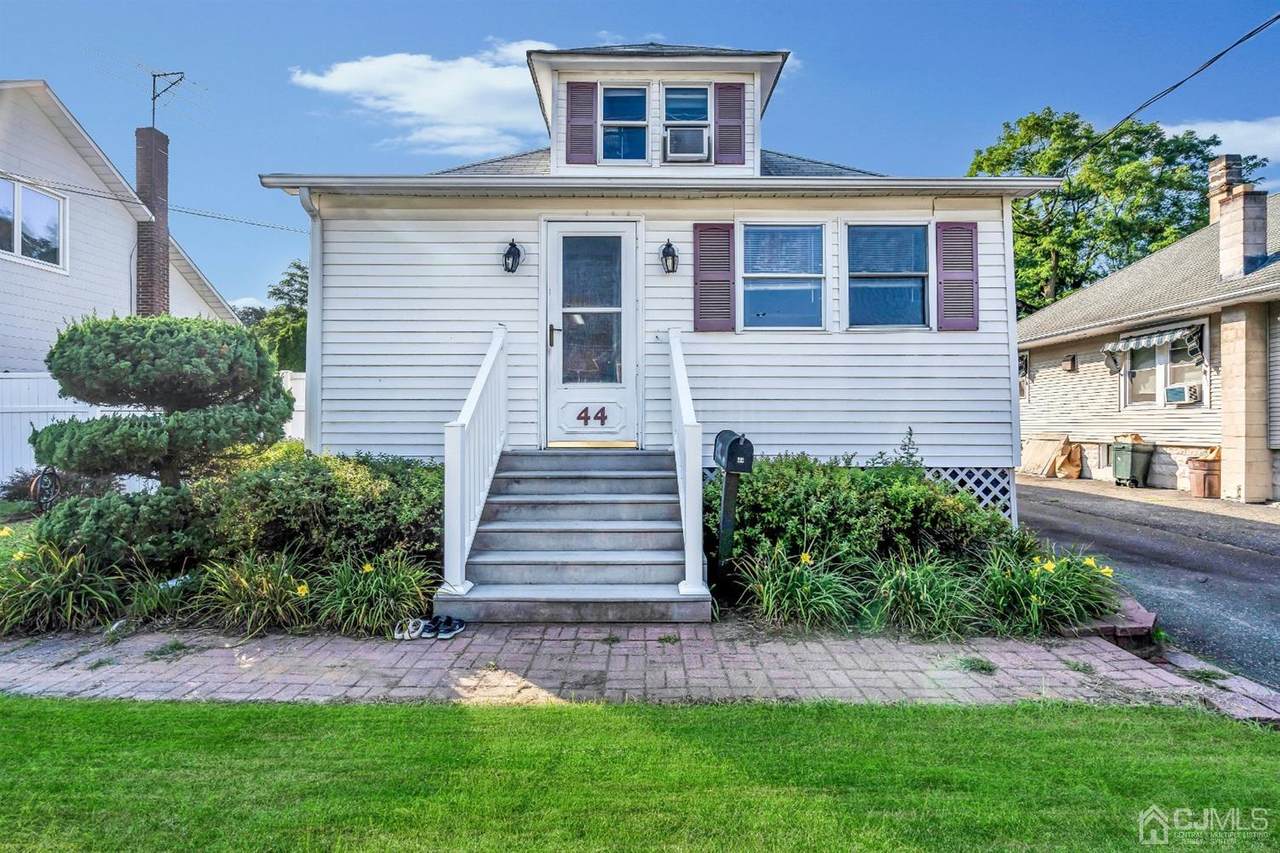 44 Kossman Street - Photo 1