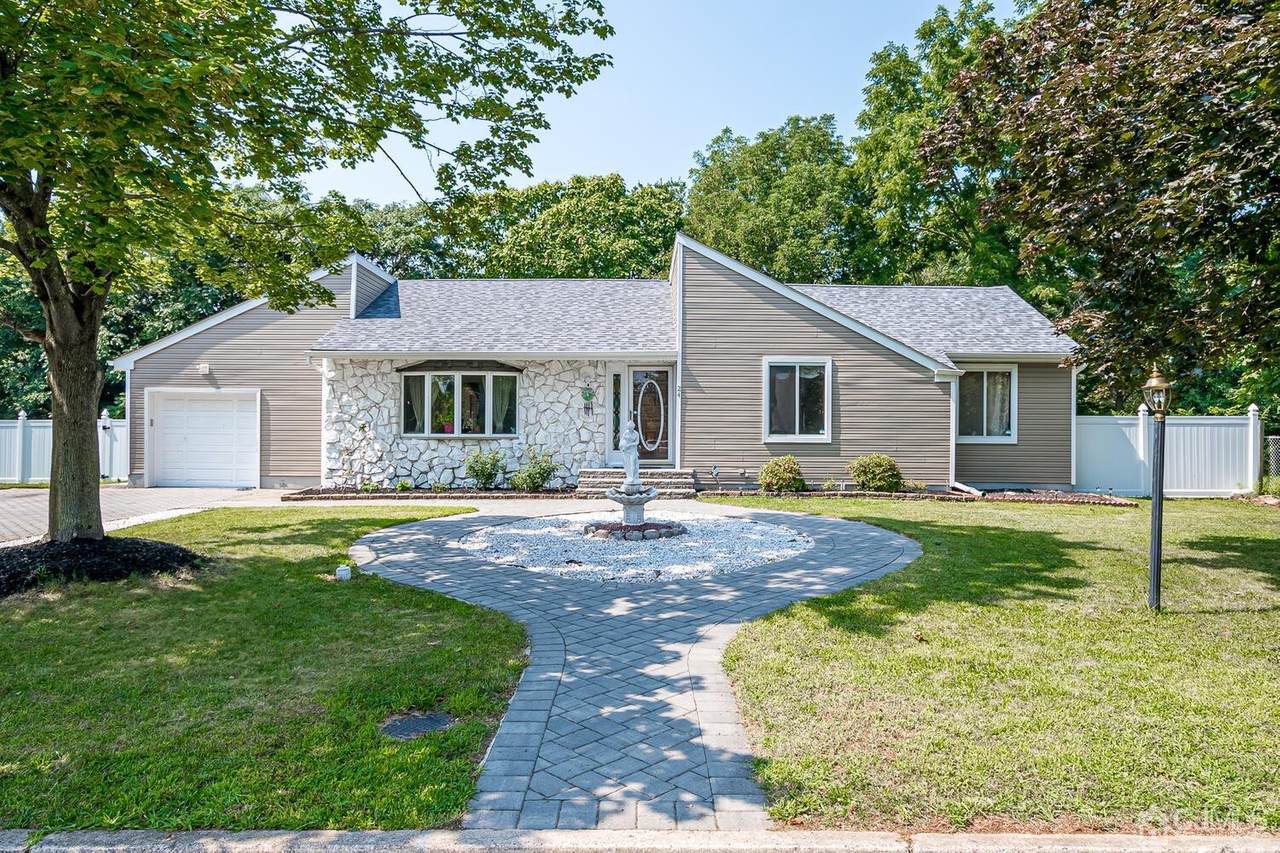 24 Diana Drive - Photo 1