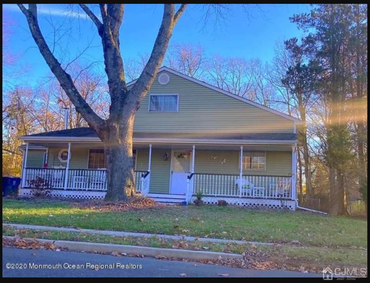 42 Lockwood Avenue - Photo 1