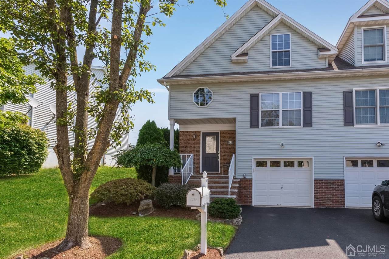 1219 Francyne Way - Photo 1