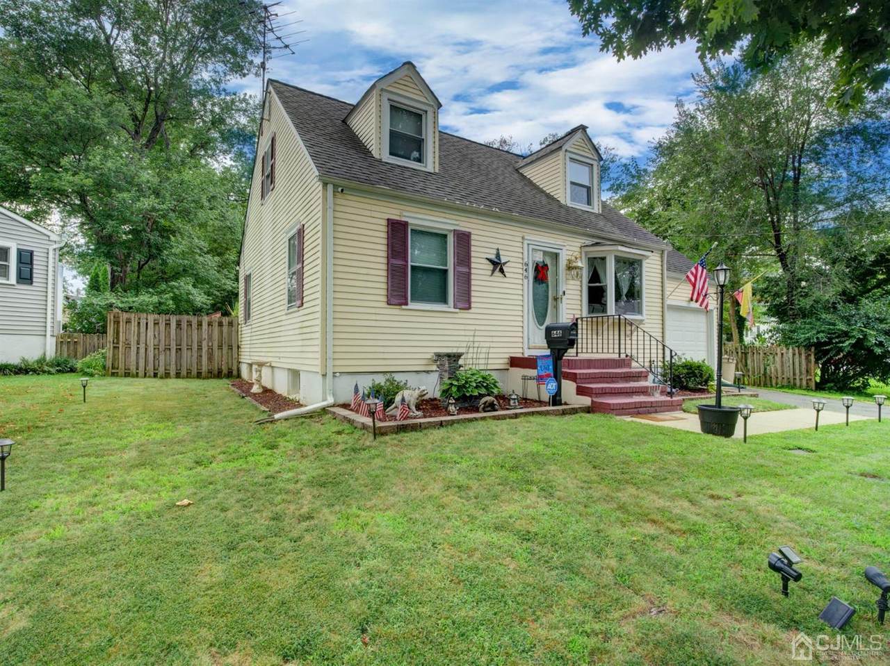 646 Concord Circle - Photo 1
