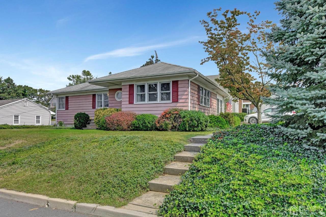 26 Rose Street - Photo 1