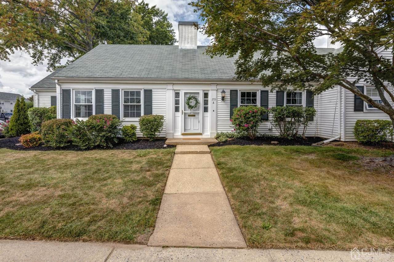 171 Rossmoor Drive - Photo 1