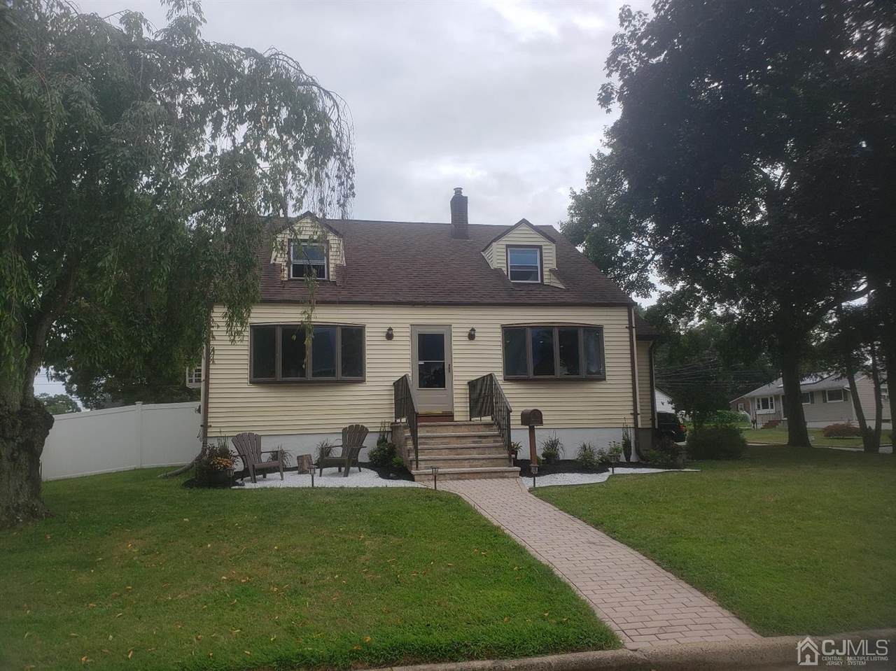 75 Grandview Avenue - Photo 1