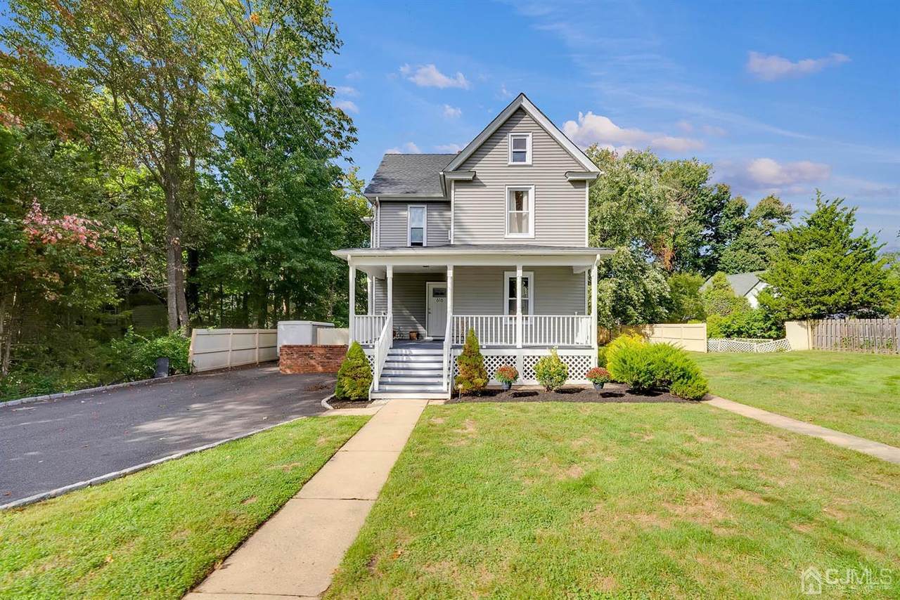 616 Center Street - Photo 1