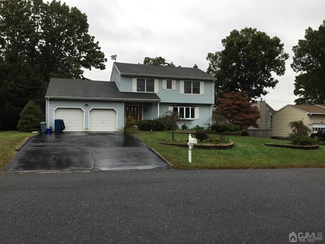 32 Avenue J - Photo 1