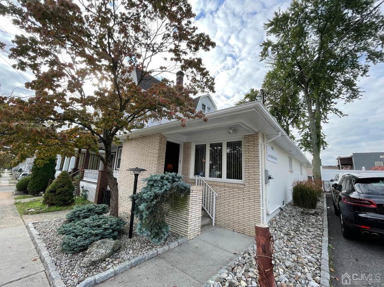 363 Neville Street - Photo 1
