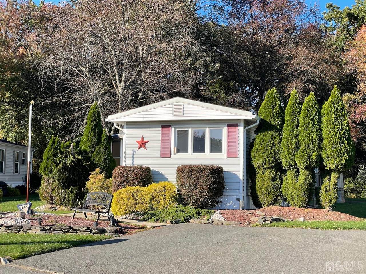 230 Richard Court - Photo 1