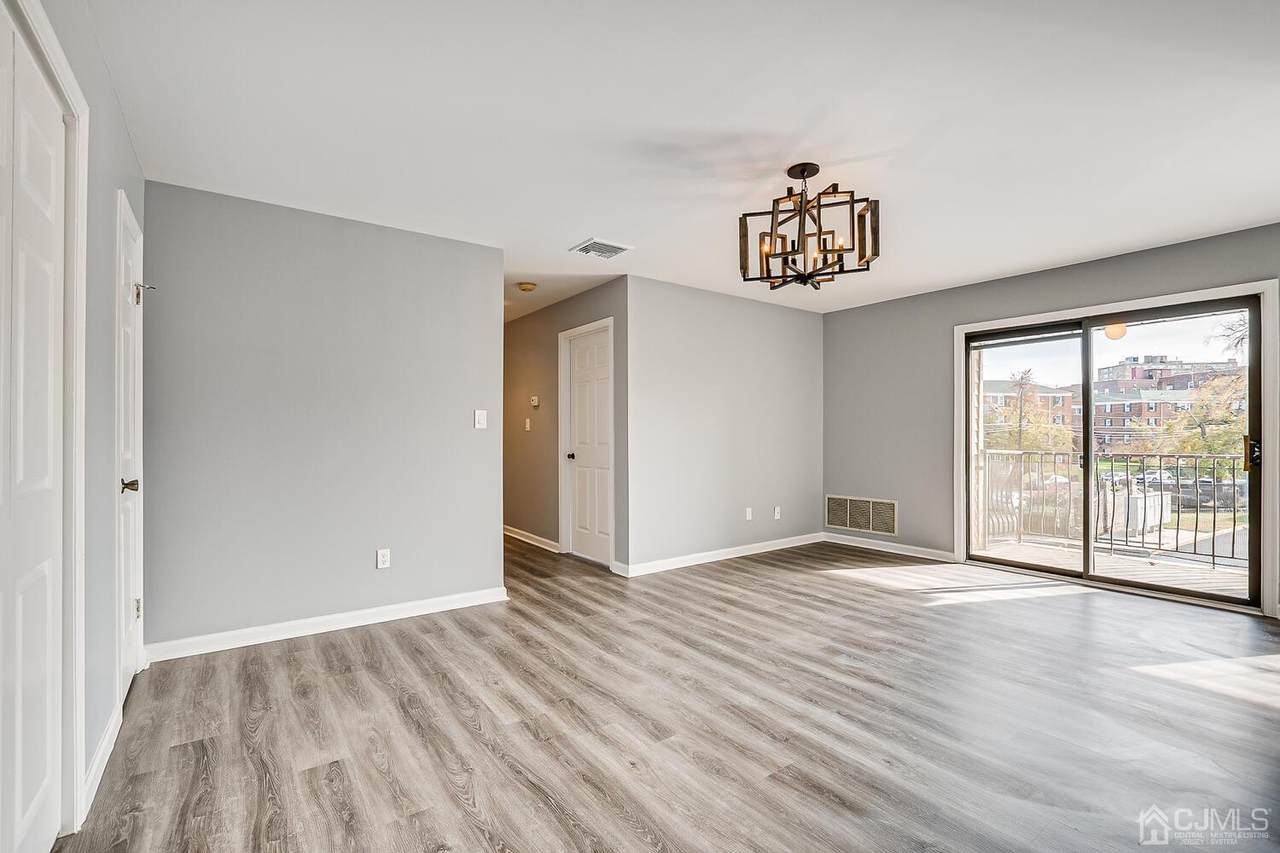660 N Broad Street - Photo 1