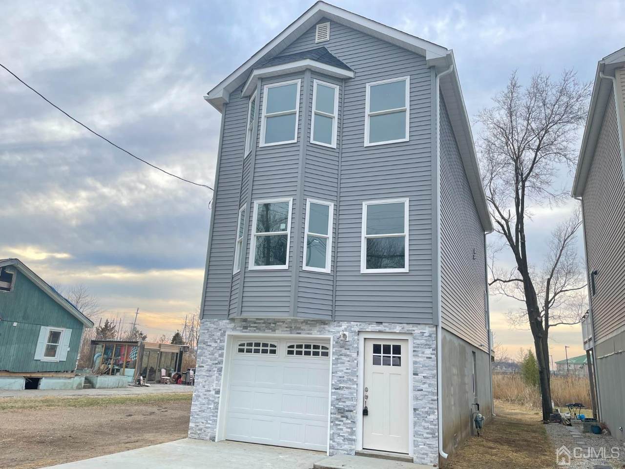 10 Cliffwood Way - Photo 1