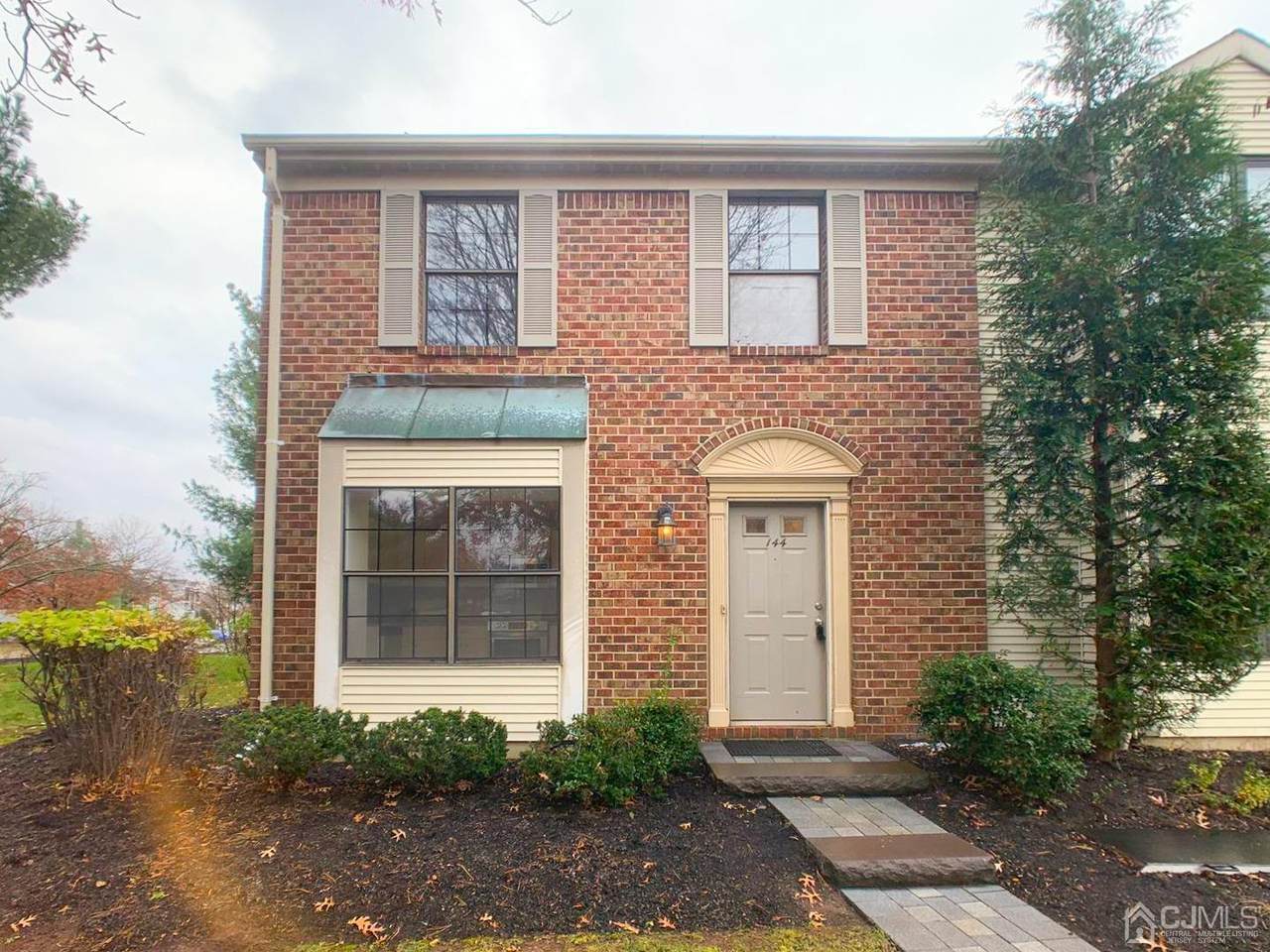 144 Abbot Court - Photo 1