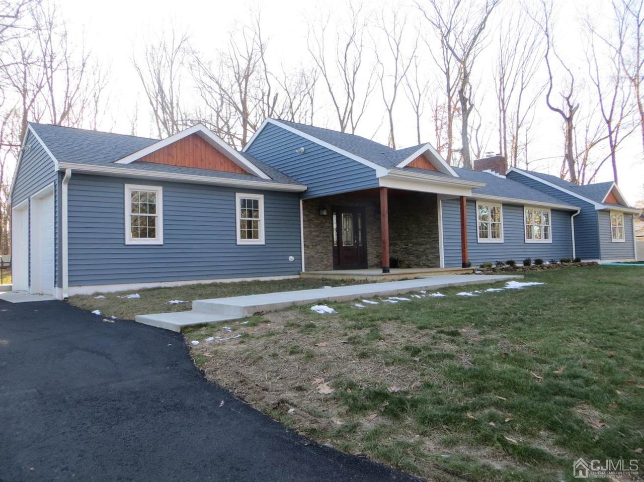 411 Buckelew Avenue - Photo 1