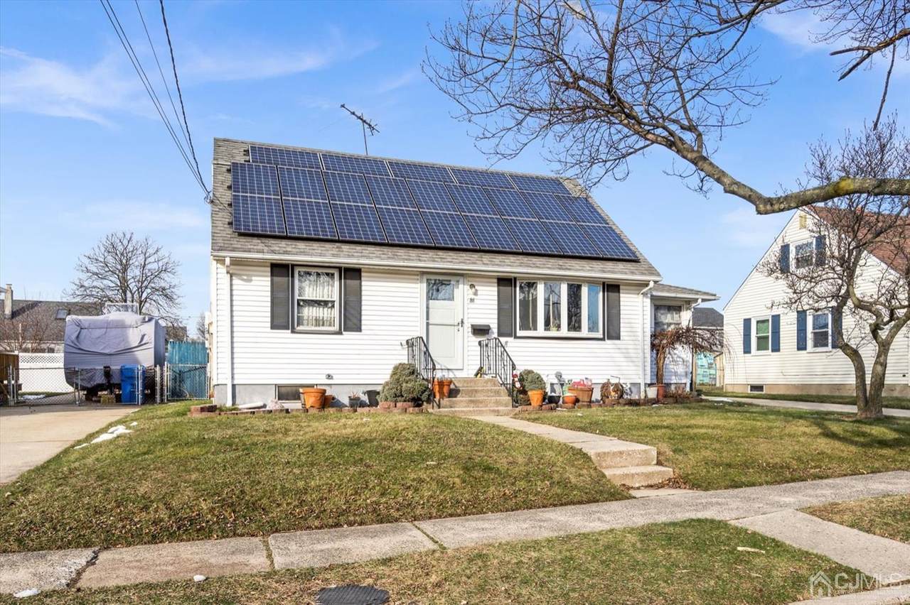 86 Lawrence Street - Photo 1