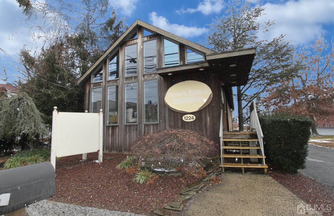 1224 Livingston Avenue - Photo 1