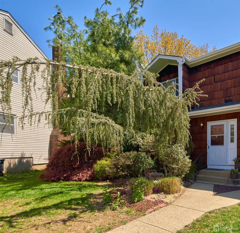 7 Miriam Court - Photo 1