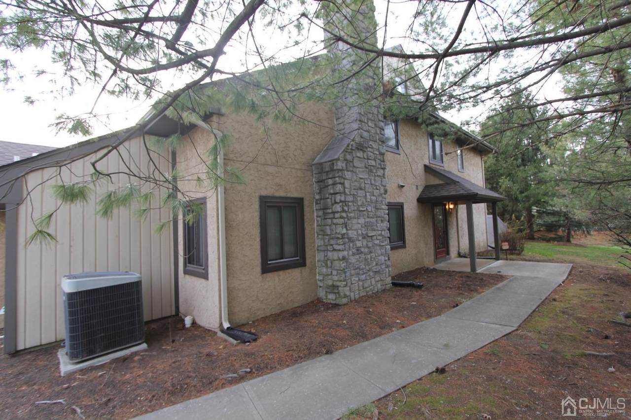 8 Ashford Drive - Photo 1