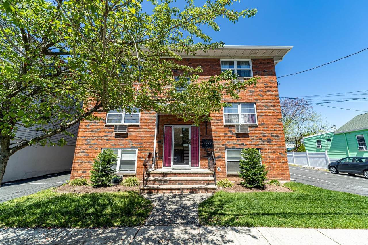 75 Florence Avenue - Photo 1