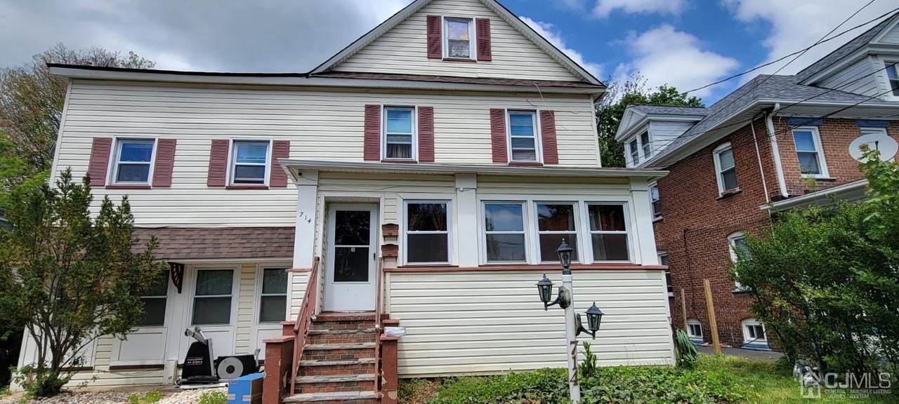 714 Front Street - Photo 1