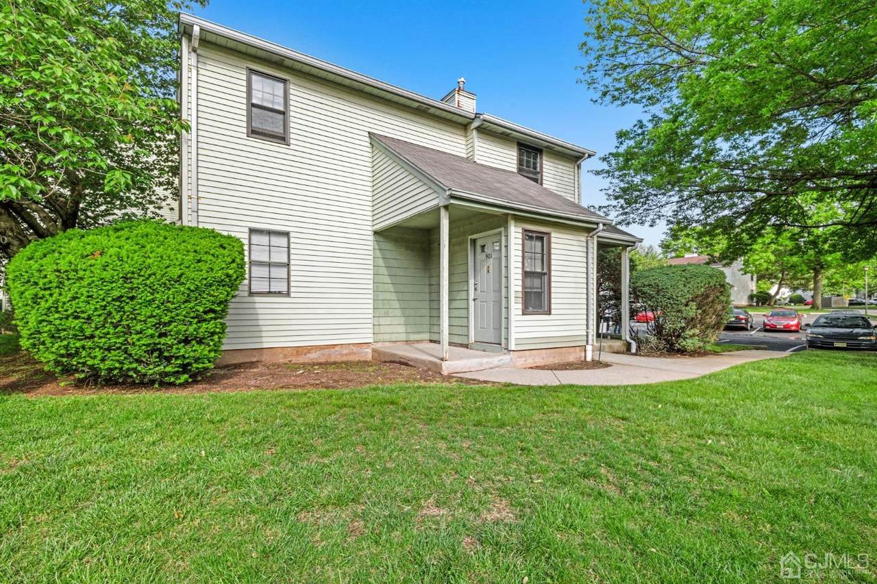901 Woodbridge Commons Way - Photo 1