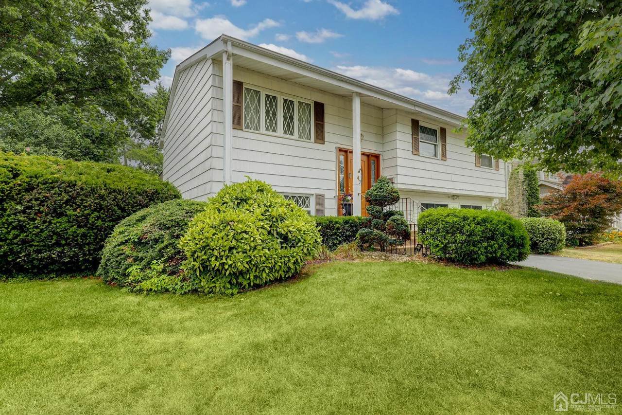47 Gramercy Road - Photo 1