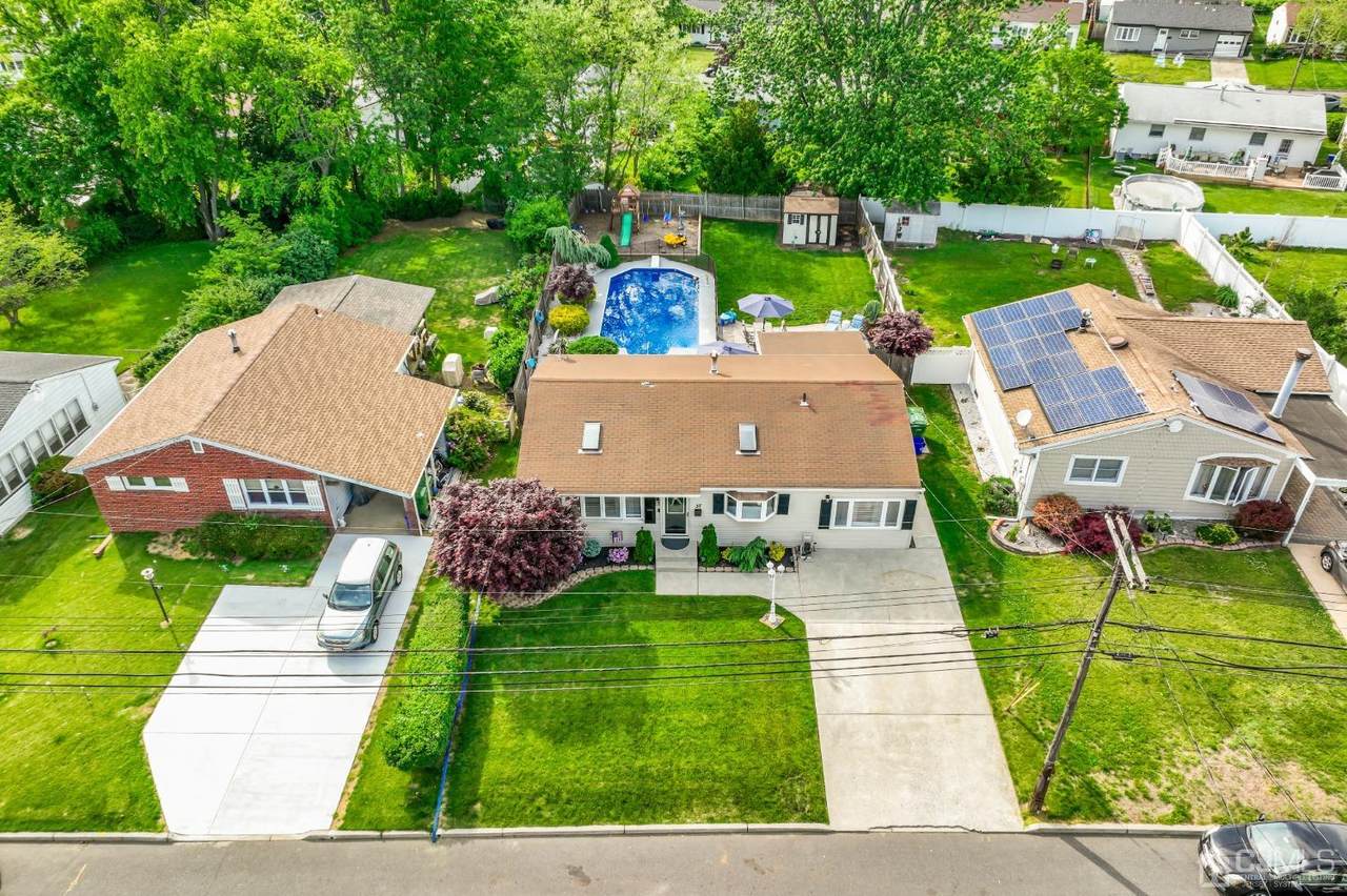 37 Buttonwood Drive - Photo 1