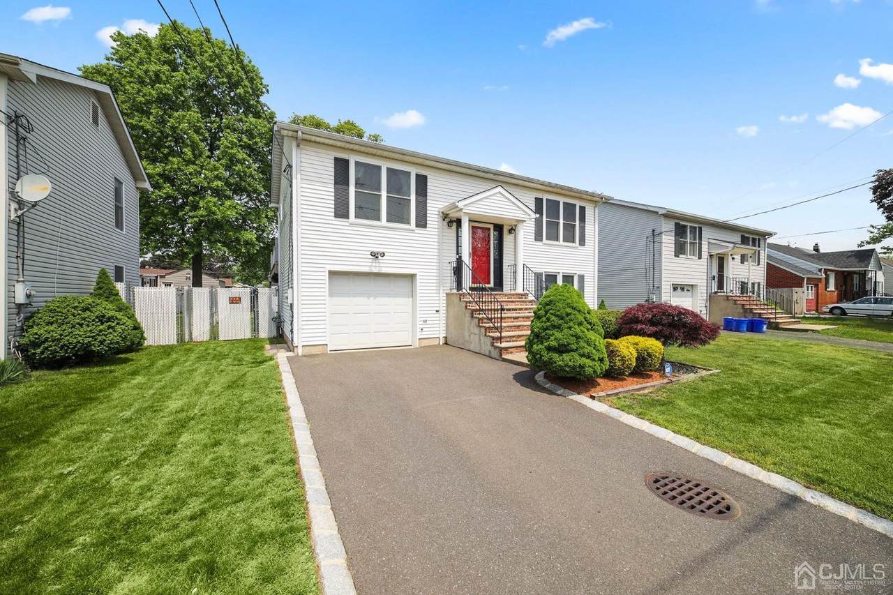 506 Fairview Avenue - Photo 1