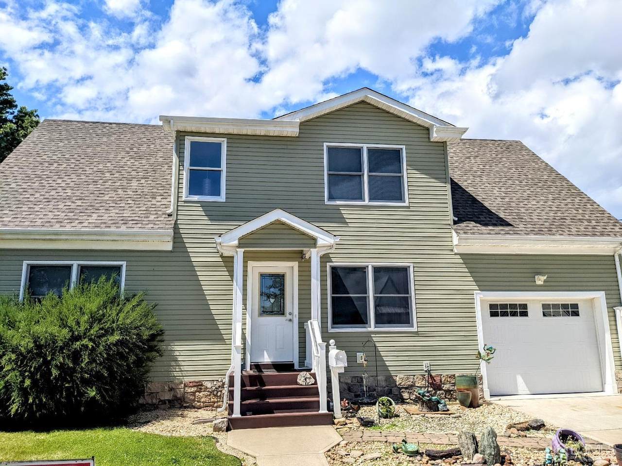 125 Birch Street - Photo 1