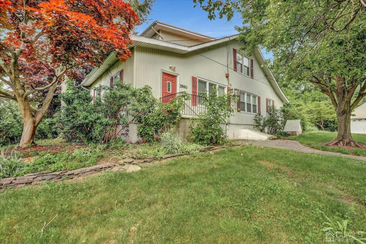 3960 Highway 516 - Photo 1