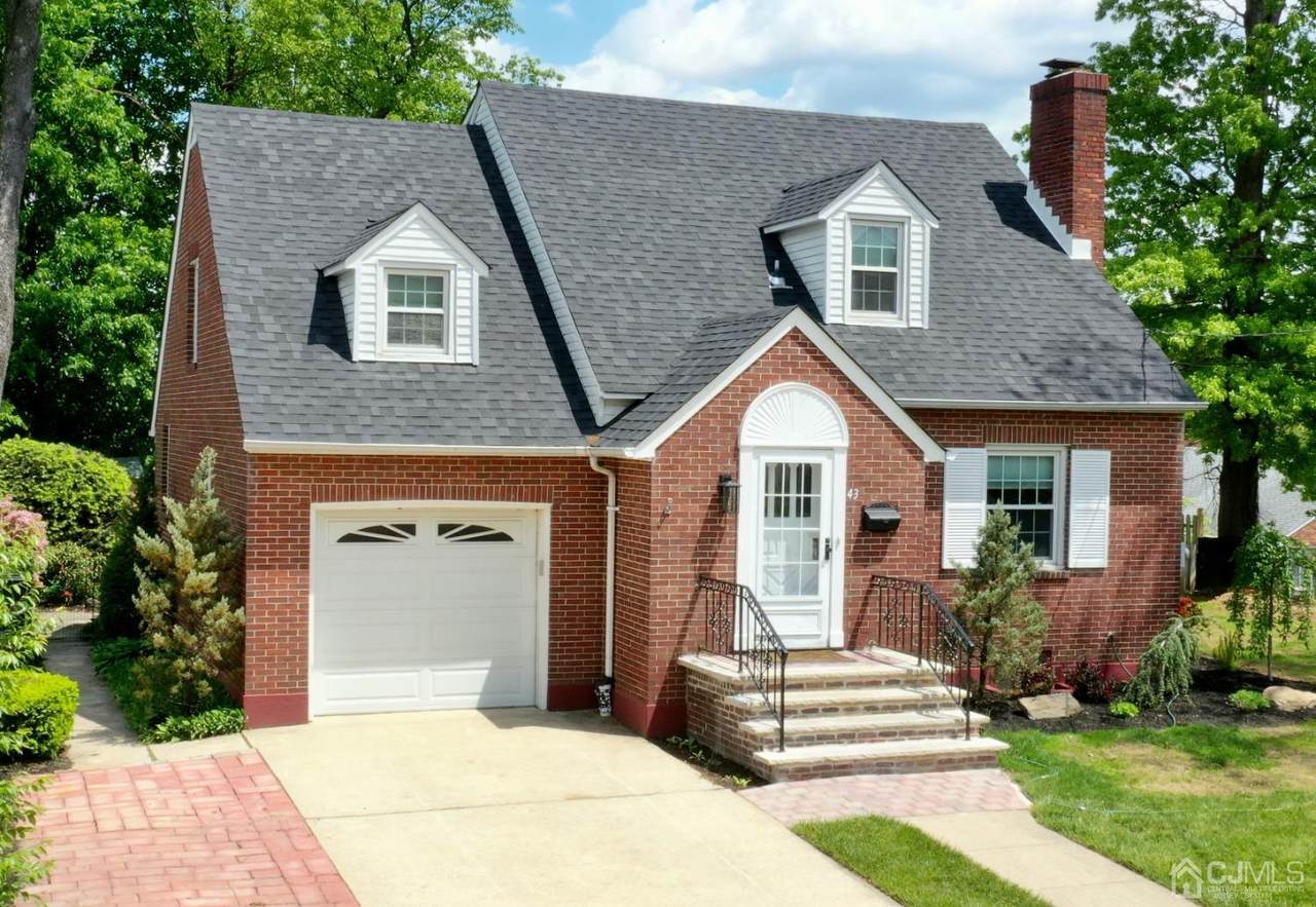 43 Darrow Street - Photo 1