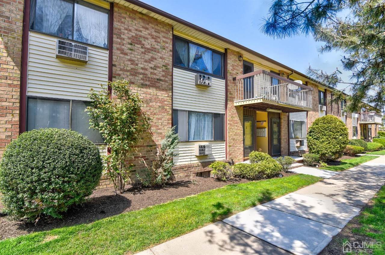 523 Cricket Lane - Photo 1