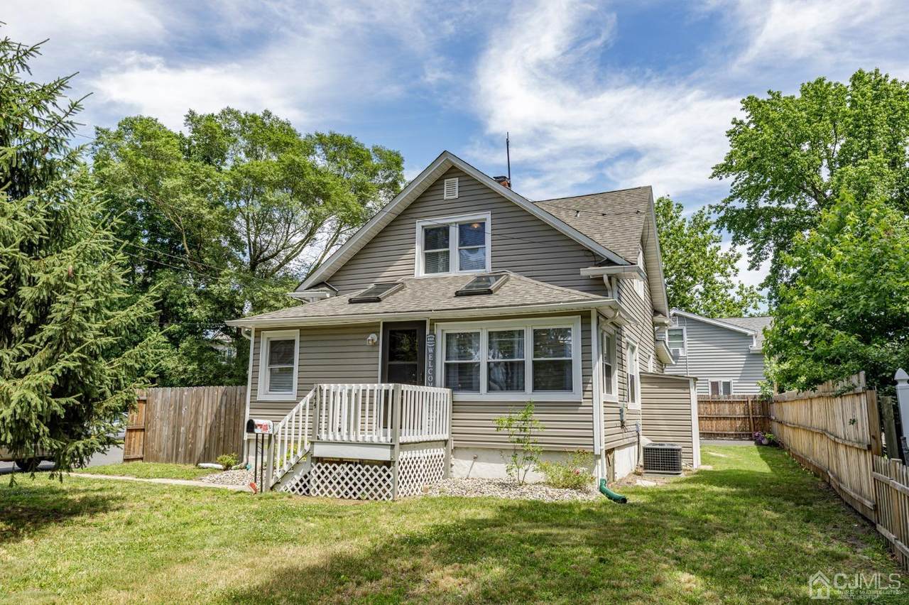 444 Laurel Avenue - Photo 1