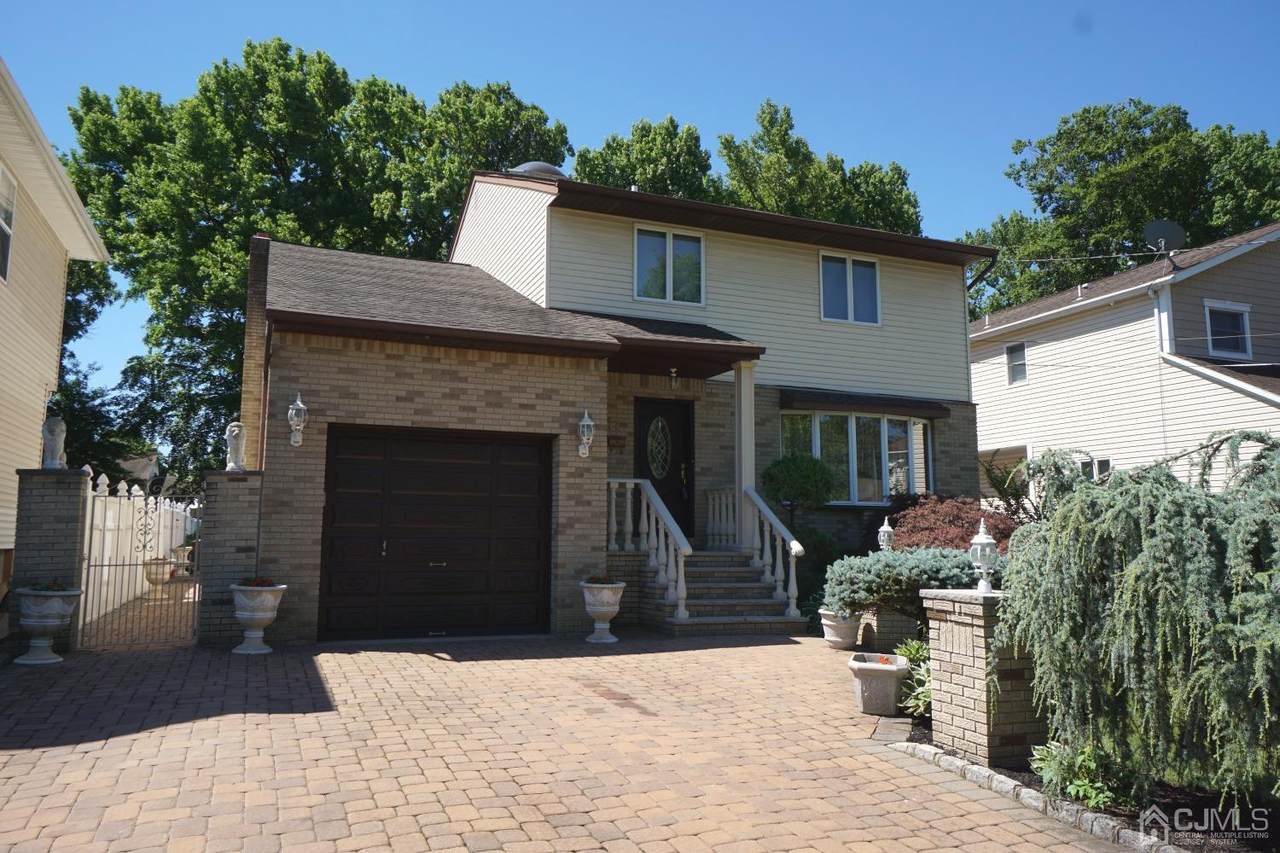 77 Inwood Avenue - Photo 1