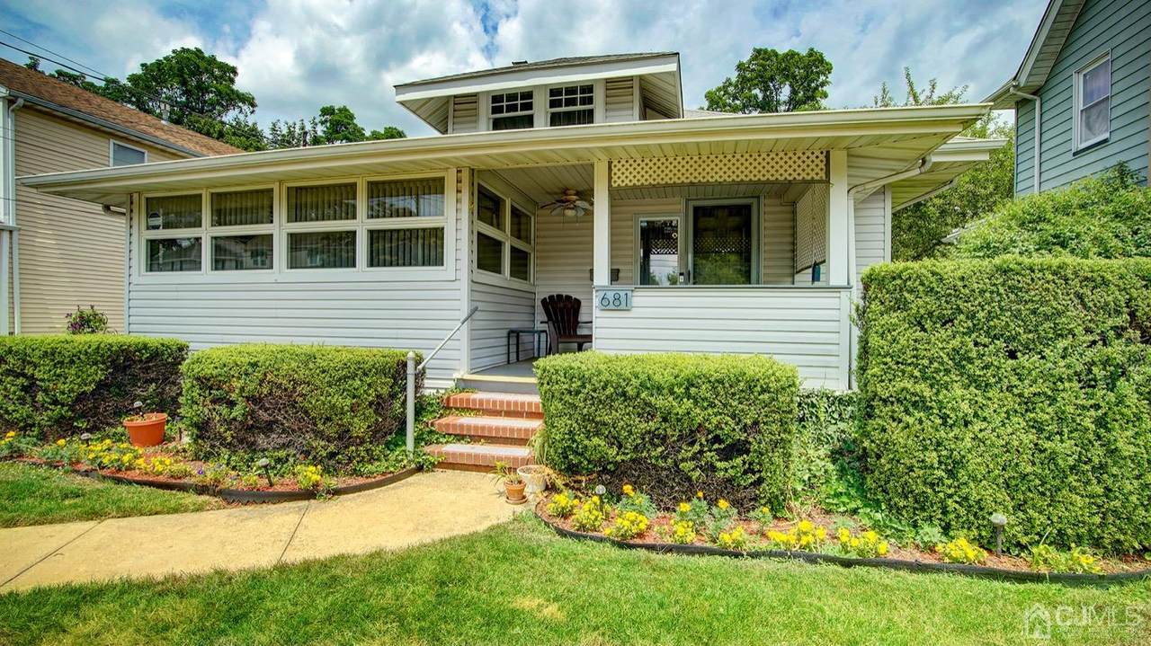 681 Morford Avenue - Photo 1