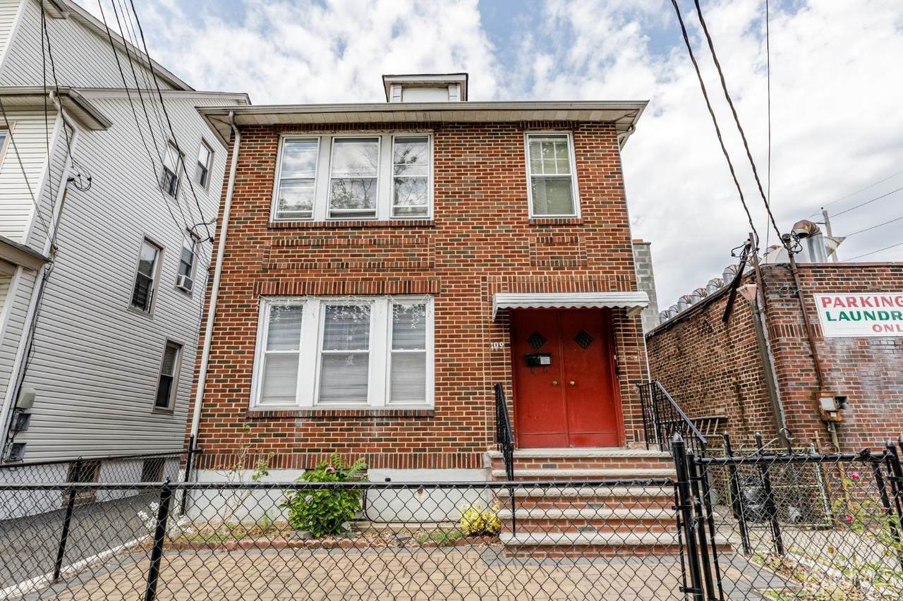 109 13th Street - Photo 1