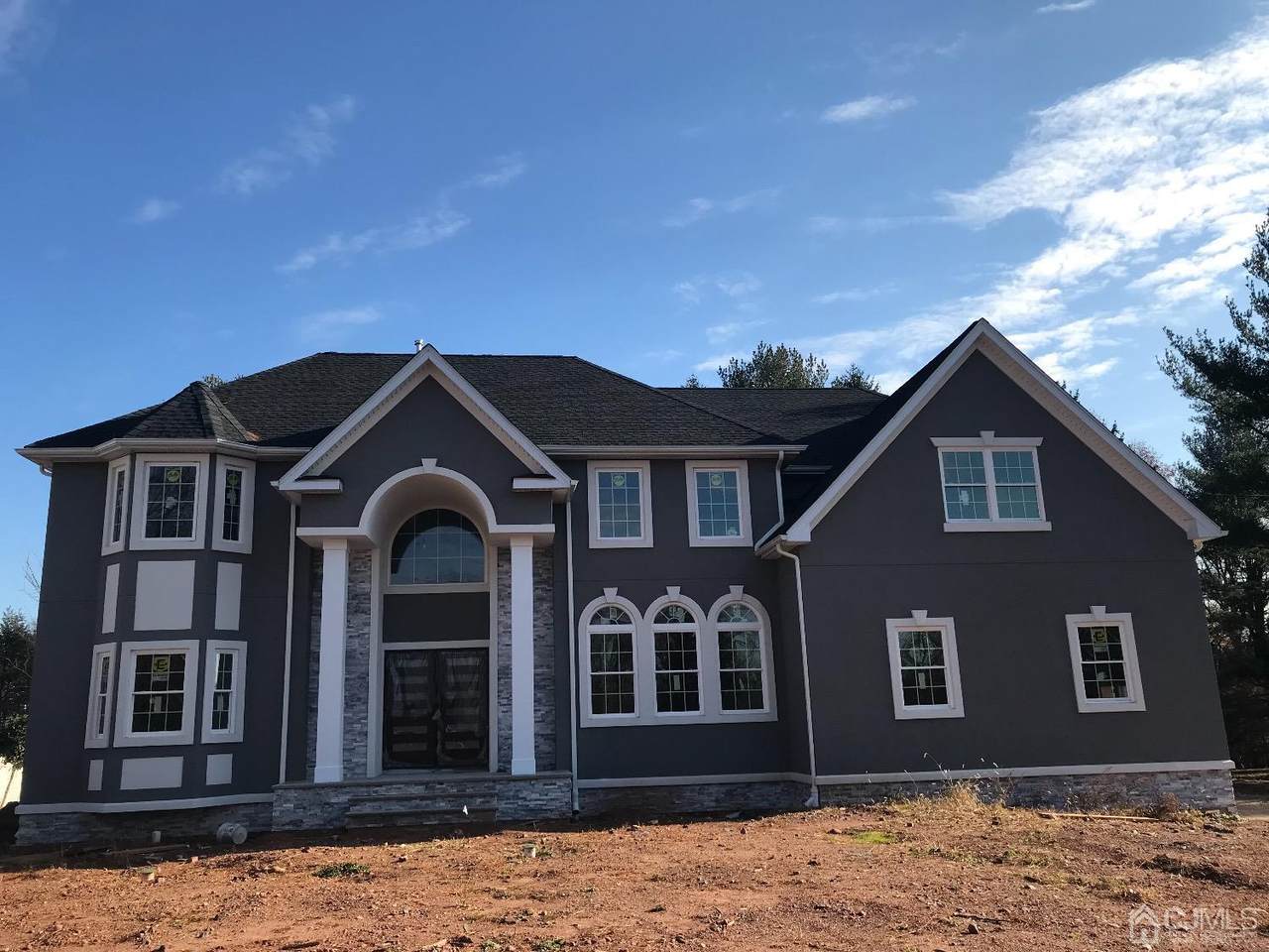 508 Plainfield Road - Photo 1