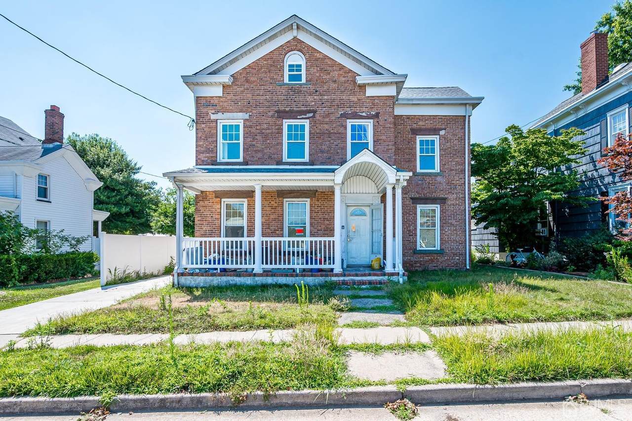 165 Grove Street - Photo 1