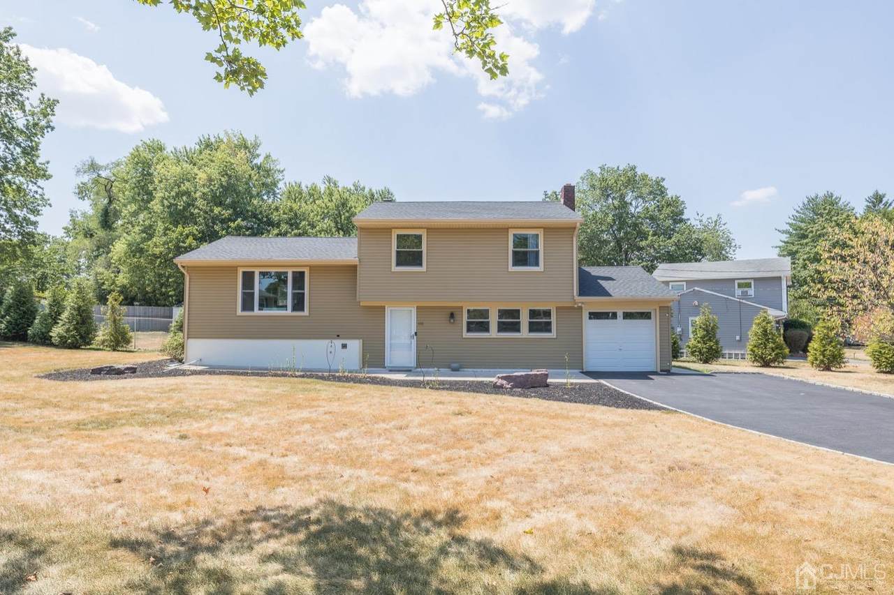440 Ellis Parkway - Photo 1